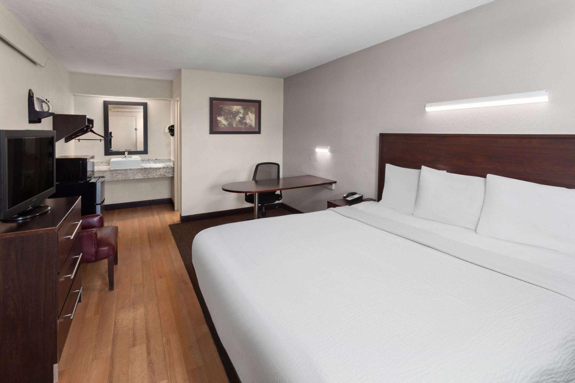 Travelodge By Wyndham Peoria Dış mekan fotoğraf