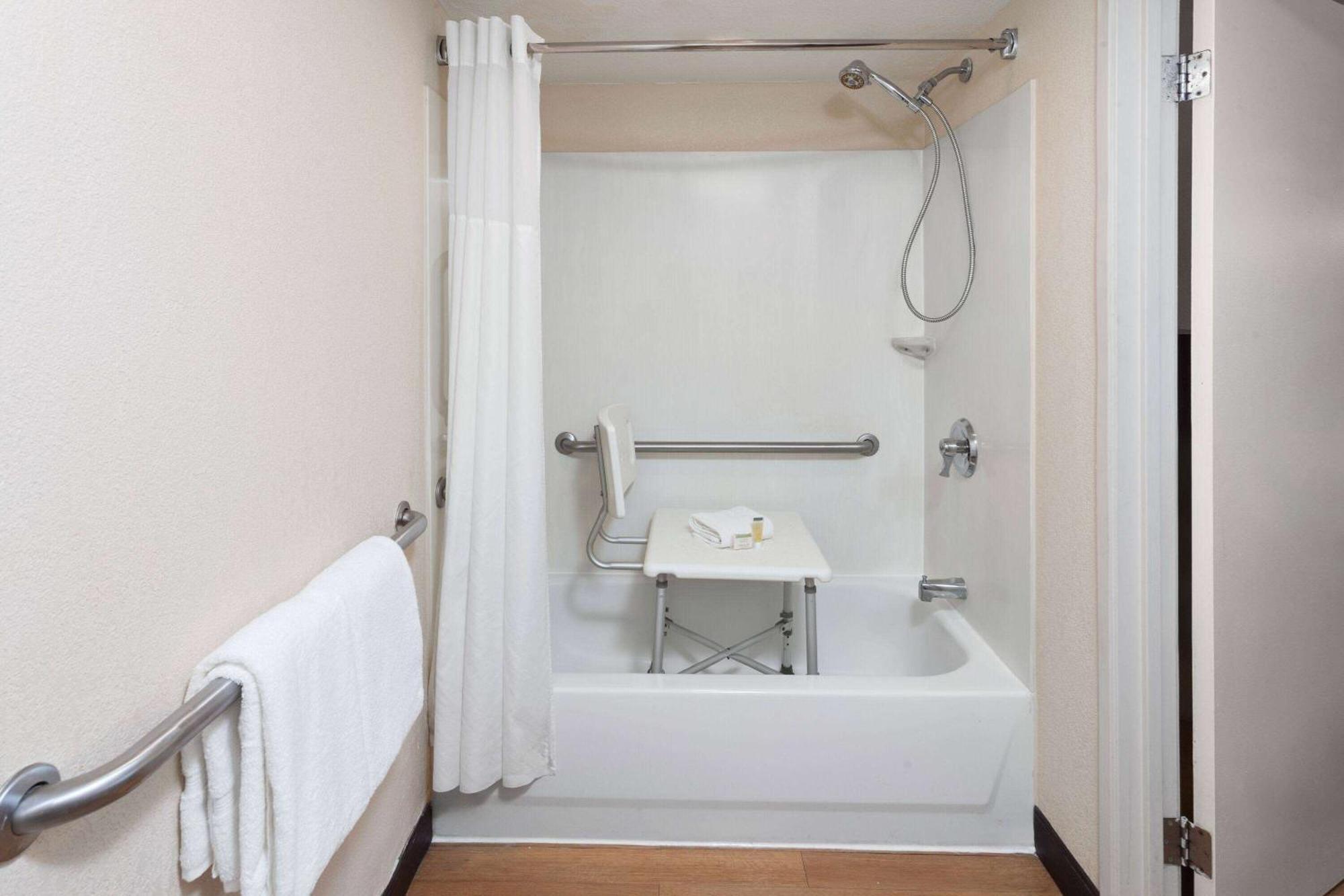 Travelodge By Wyndham Peoria Dış mekan fotoğraf